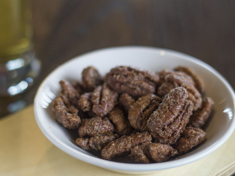Thēz Nüts Cinnamon Pecans